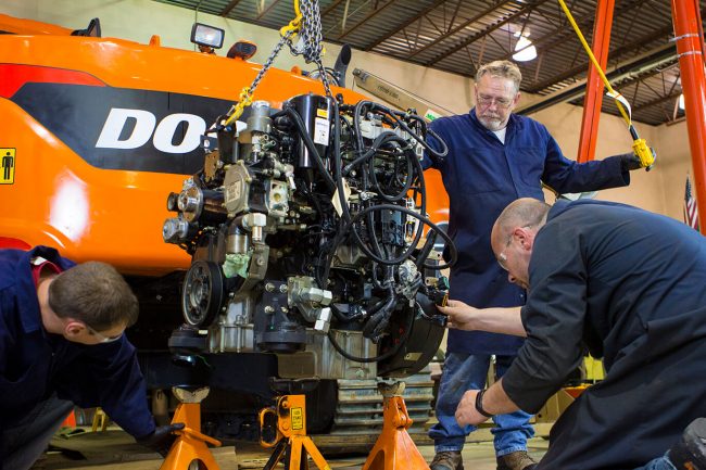 Doosan Engine Removal