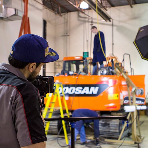 Doosan Tear Down - Behind The Scenes