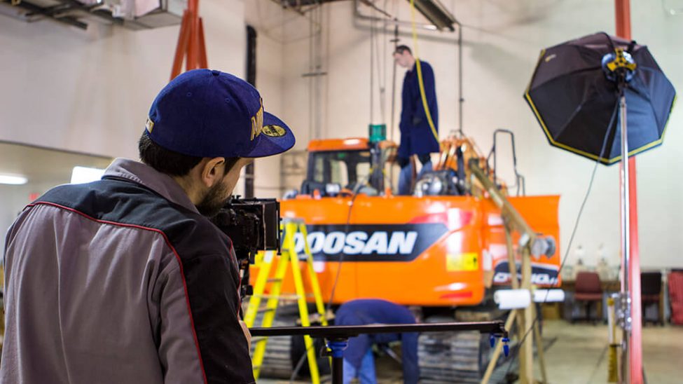 Doosan Tear Down - Behind The Scenes